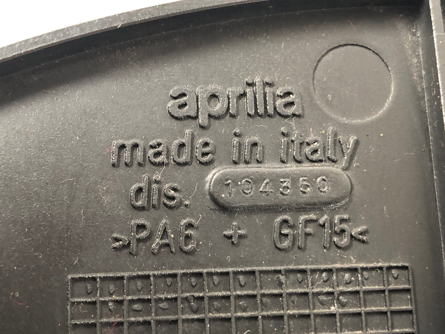 Aprilia Mille RSV 1000 ME [1999] - Lower triple clamp fairing