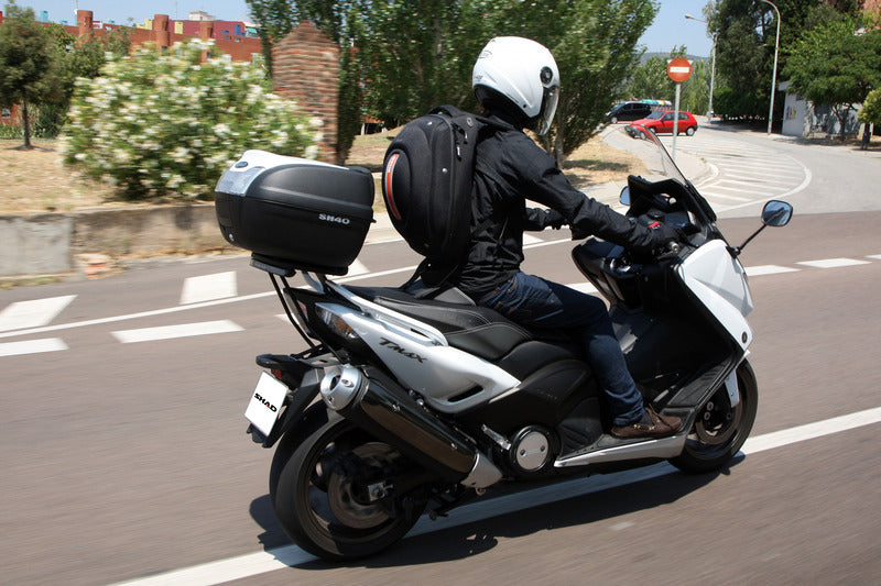 Kawasaki J 300 [SHAD] - SH40 top case black 3kg 40L