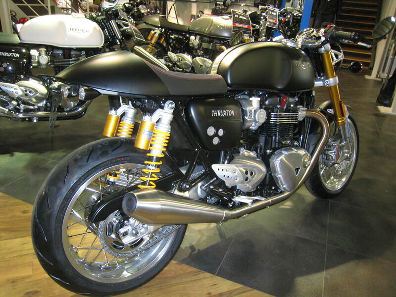 Triumph Thruxton 1200 [ACCESS DESIGN] - Kennzeichenhalter Radlauf schwarz Triumph Thruxton 1200
