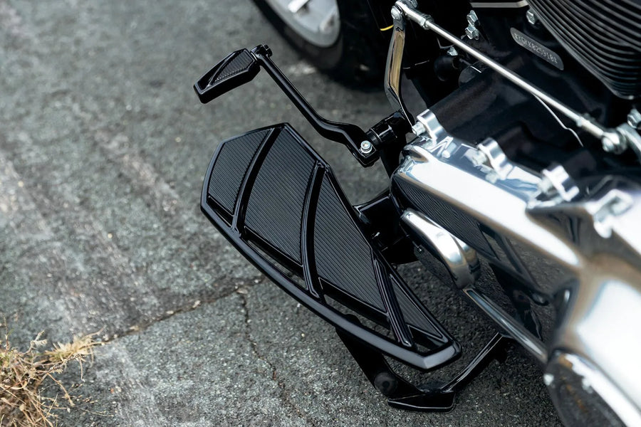 Harley-Davidson Low Rider S fxlrst [Kuryakyn]- Phantom switching and braking pedal