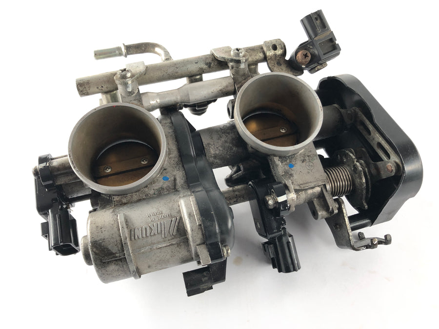 Yamaha XT 1200 Z Super Tenere DP01 [2012] - Injection bridge carburetor