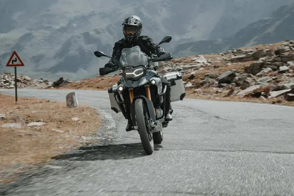 Yamaha XT 1200 Z Super Tenere [SW-MOTECH] – TRAX ADV großer Seitenkoffer (45 Liter) rechts