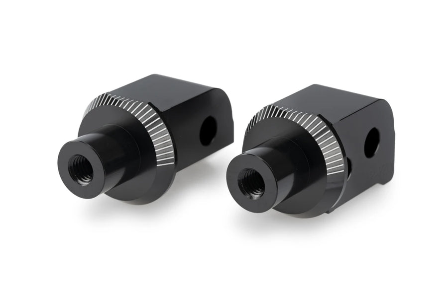 APRILIA TUONO 457 [2025] – Adapter Beifahrer Fußrasten- Gummipad – Schwarz