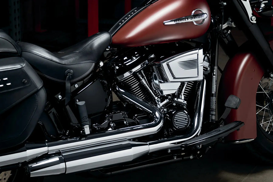 Harley-Davidson Sportster S [KURYAKYN] – Precision® Zierblende für Stößelblock