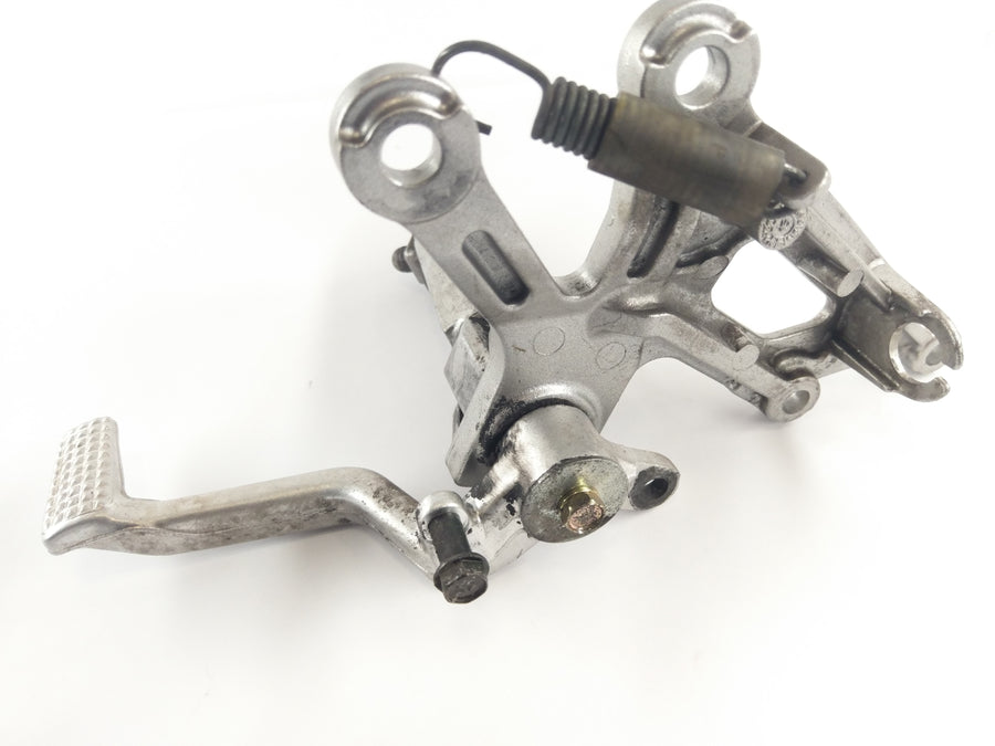 Kawasaki ZX-12R ZXT20A [2004] - Driver footrest right with brake pedal