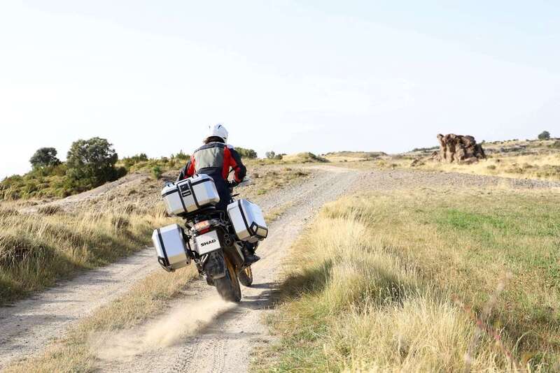 Yamaha Tenere 700 Explore Edition [SHAD] - Terra Full Pack 142 L – Topcase 48 L + side case