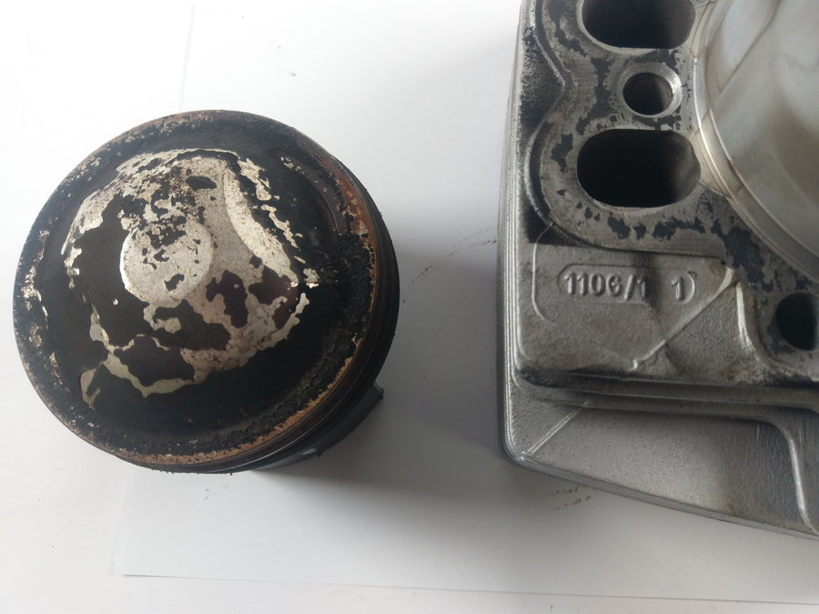 Moto Guzzi V11 Sport [2003] - Cylinder and Piston