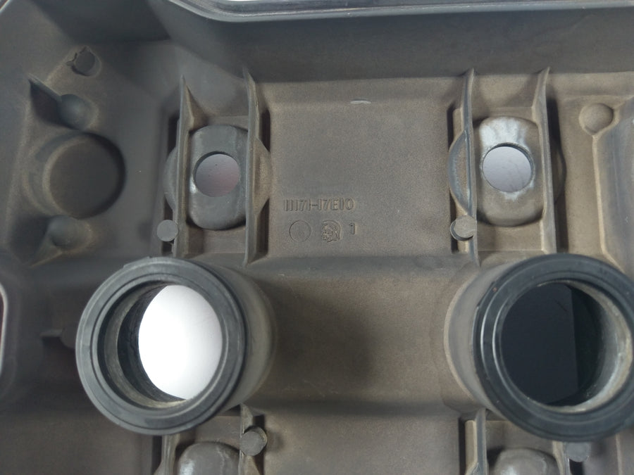 Suzuki GSX-R 750W GR7BA - valve cover