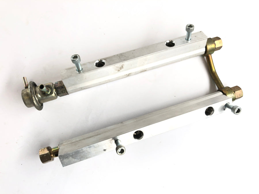 Honda VFR 800 FI RC46 [2000] - Fuel distributor injection