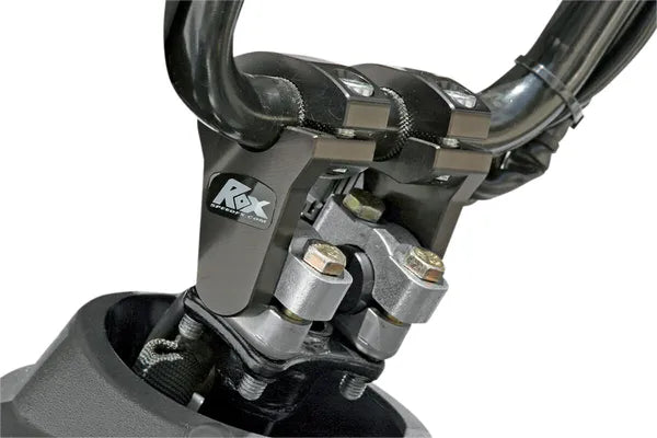 Triumph Speed 400 [ROX SPEED FX] – Schwenkbare Lenkererhöhungen für 7/8" Lenkerklemmungen