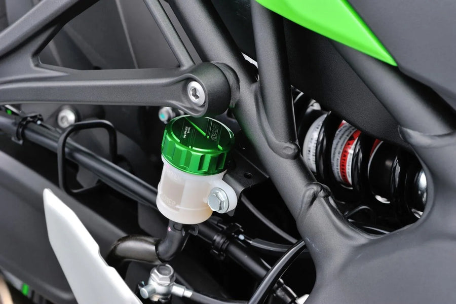 Kawasaki Z 650 [DAYTONA] – Hintere Hauptzylinder-Abdeckung