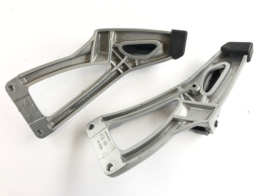 BMW K 1200 RS [2001] - Footrests Passenger footrests with holder left and right