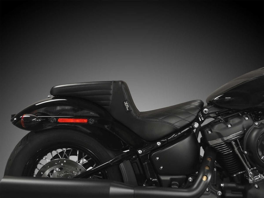 Harley Davidson FLSL [2018-2021]-Kickflip seat basket wave black vinyl