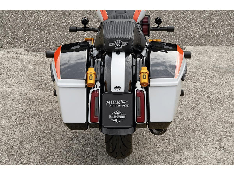 Harley Davidson - Includable license plate holder included