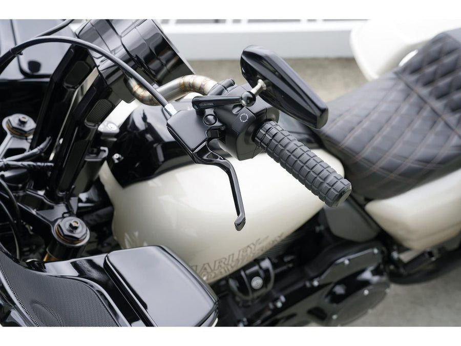 Harley Davidson Touring [2008-2013]-Method hand lever black anodized cable coupling