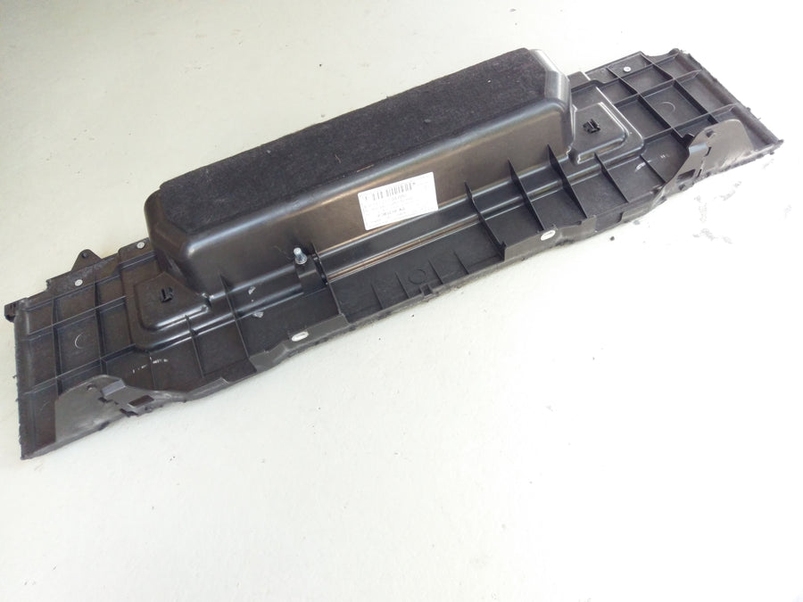 Porsche Panamera Turbo [2010] - tool compartment trunk carpet warning triangle 970551251046B0