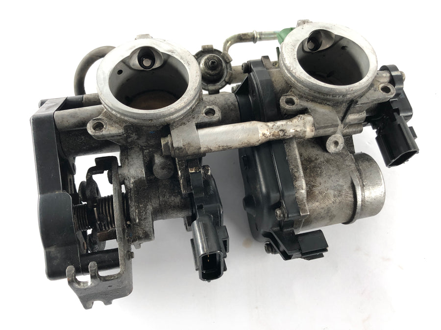 Yamaha XT 1200 Z Super Tenere DP01 [2012] - Injection bridge carburetor