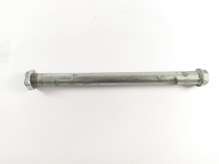 Suzuki GSX-R 750W GR7BA - Rear wheel axle Rear wheel axle