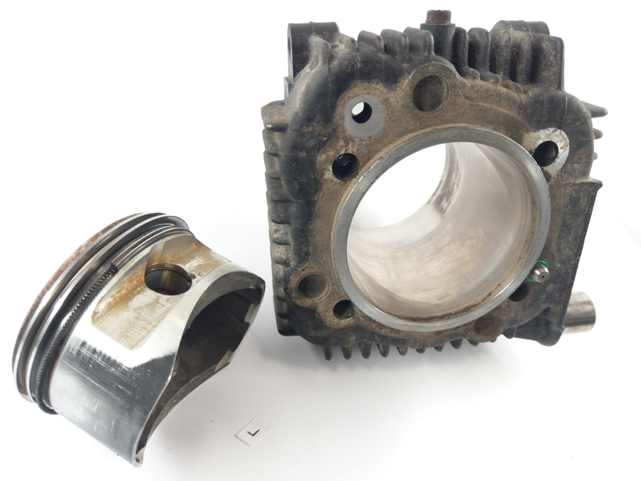 Cagiva Elefant 750 6B [1988] - Cylinder with piston horizontal cylinder