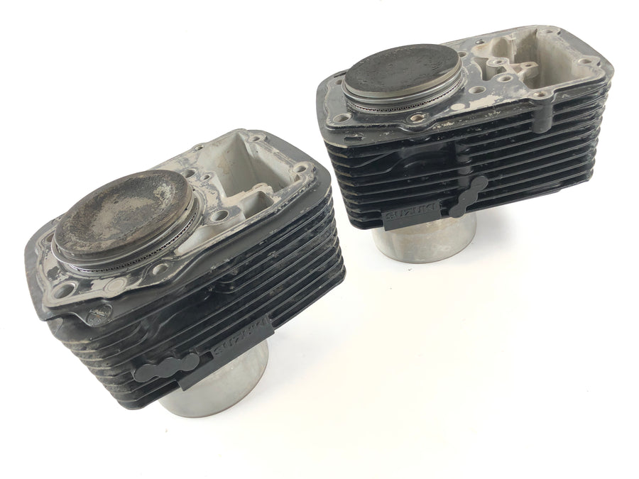 Suzuki Intruder VL 1500 AL [2000] - Cylinder and piston set cylinder front and rear