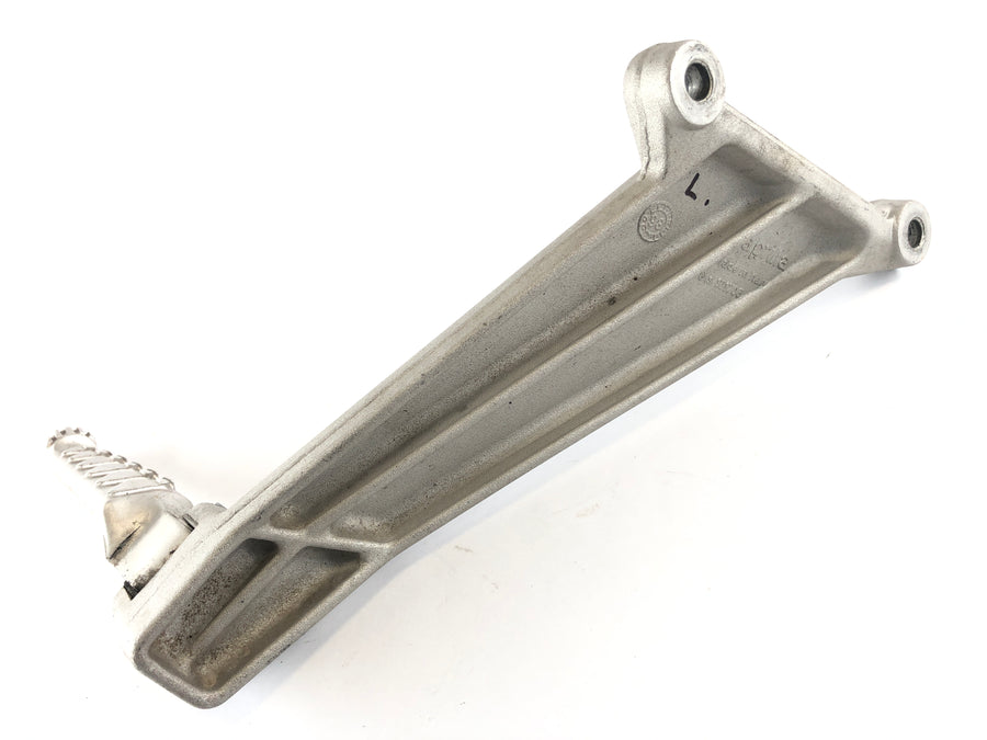Aprilia Mille RSV 1000 ME [1999] - Passenger footrest left