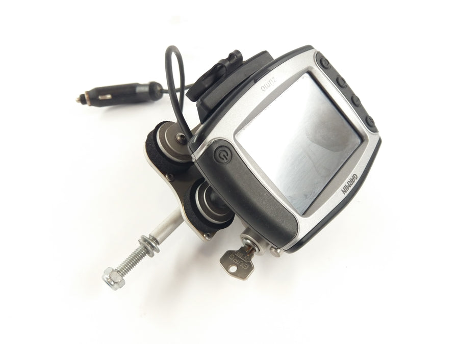 Moto Guzzi Stelvio 1200 4V [2008] - Garmin Navi und Halter