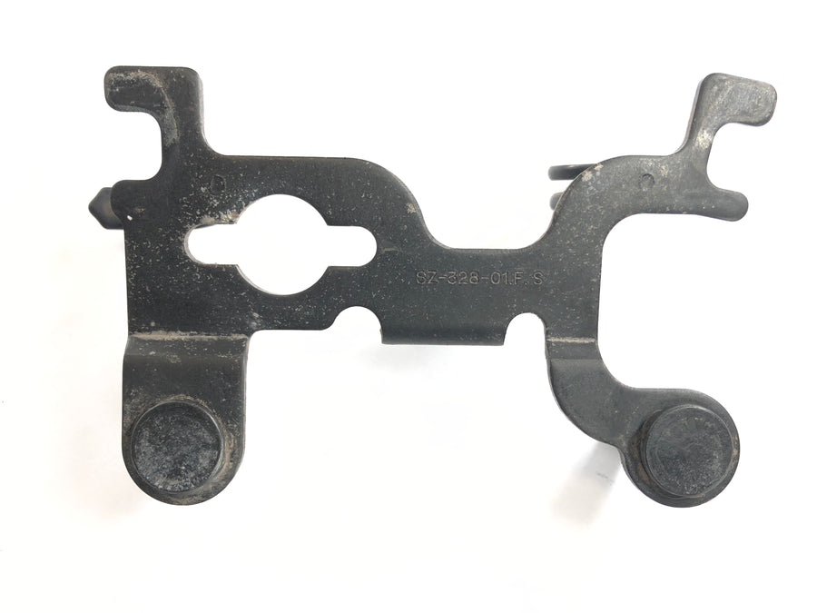 Suzuki DR 600 SN41A [1986] - Speedometer mount cockpit holder