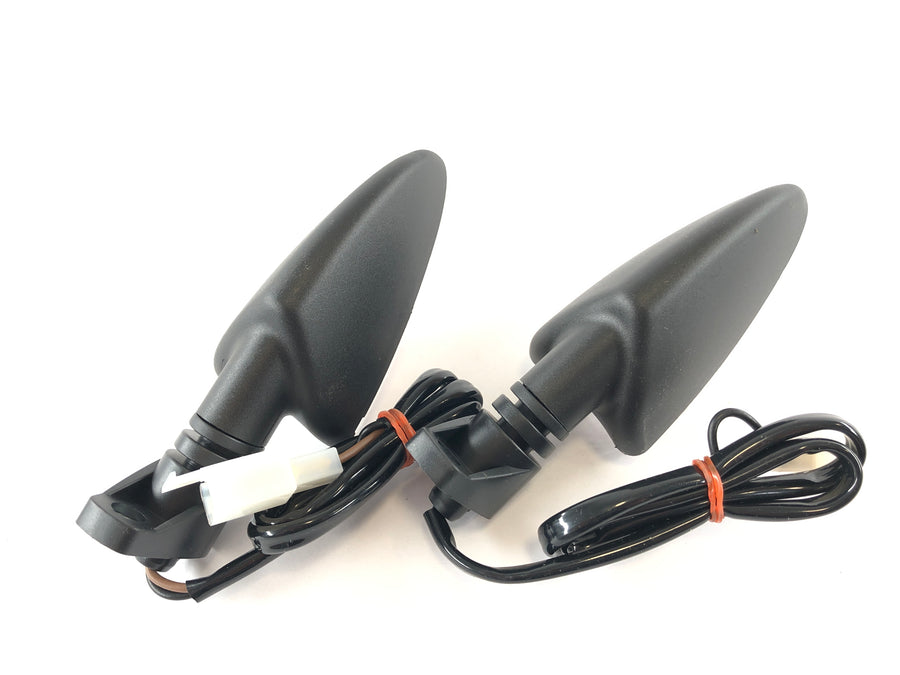 Indicator set pair as good as new front view