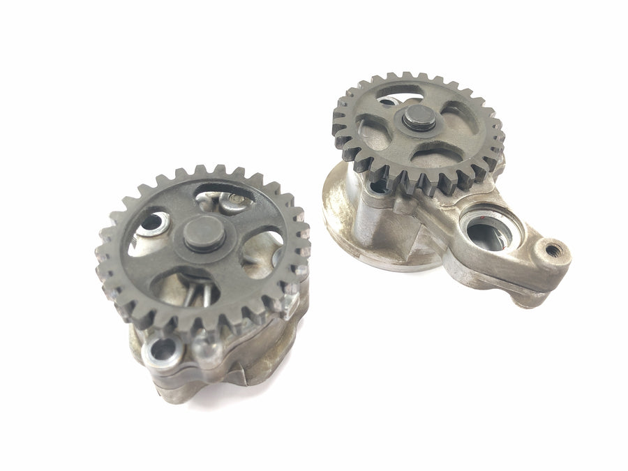 Yamaha XTZ 750 Super Tenere 3LD [1990] - Oil pump pair gear pump oil feed pump