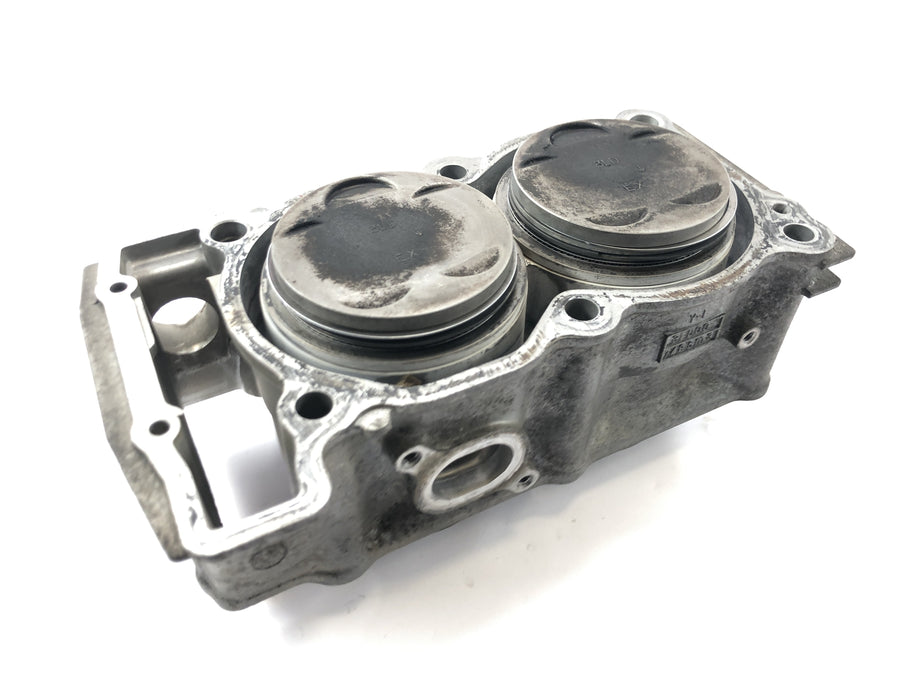 Yamaha XTZ 750 Super Tenere 3LD [1990] - cylinder with piston