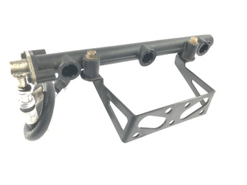 Triumph Daytona 955i 595N [2006] - Einspritzleiste Kraftstoffverteiler Rail Halter