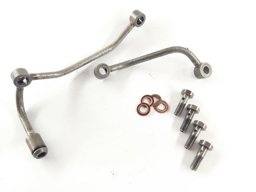 Triumph Bonneville 800 T100 [2004] - Oil lines with banjo bolts