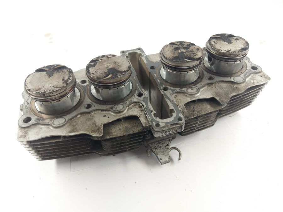 Honda 750 CB Seven Fifty RC42 [1992] - Cylinder with piston