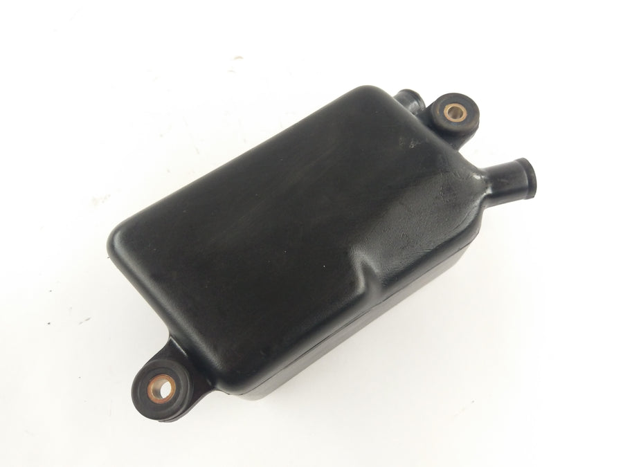 Ducati Monster 600 M600 [1994] - Crankcase ventilation expansion tank