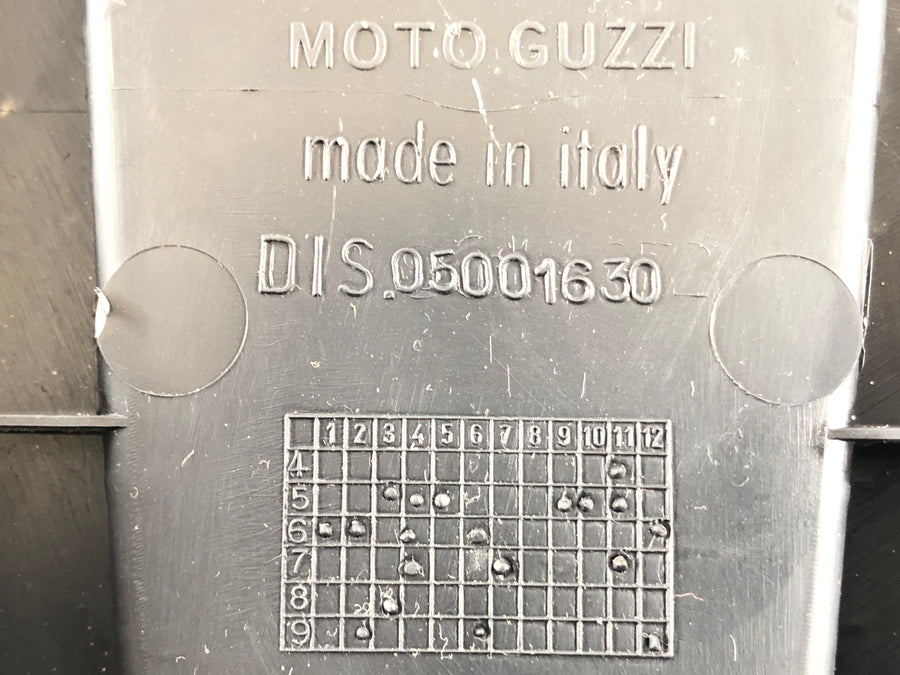 Moto Guzzi Stelvio 1200 8V [2011] - Abdeckung Stirndeckel