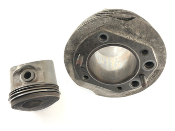 BMW R 75/6 [1974] - Cylinder with piston right