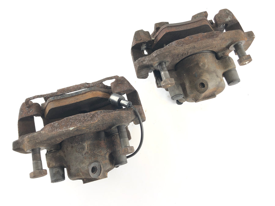 BMW M 535i E28 [1986] - Bremssattel vorne Set Paar