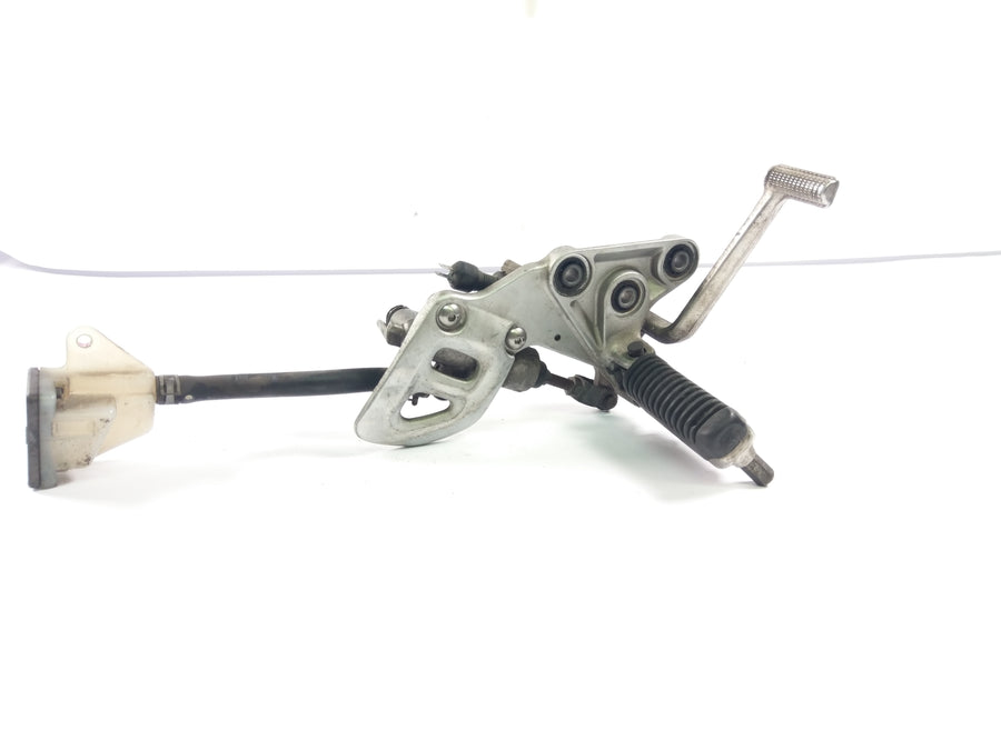 Suzuki GSX 1300 R Hayabusa WVA1 [2000] - Footrest right with brake lever and brake pump foot brake