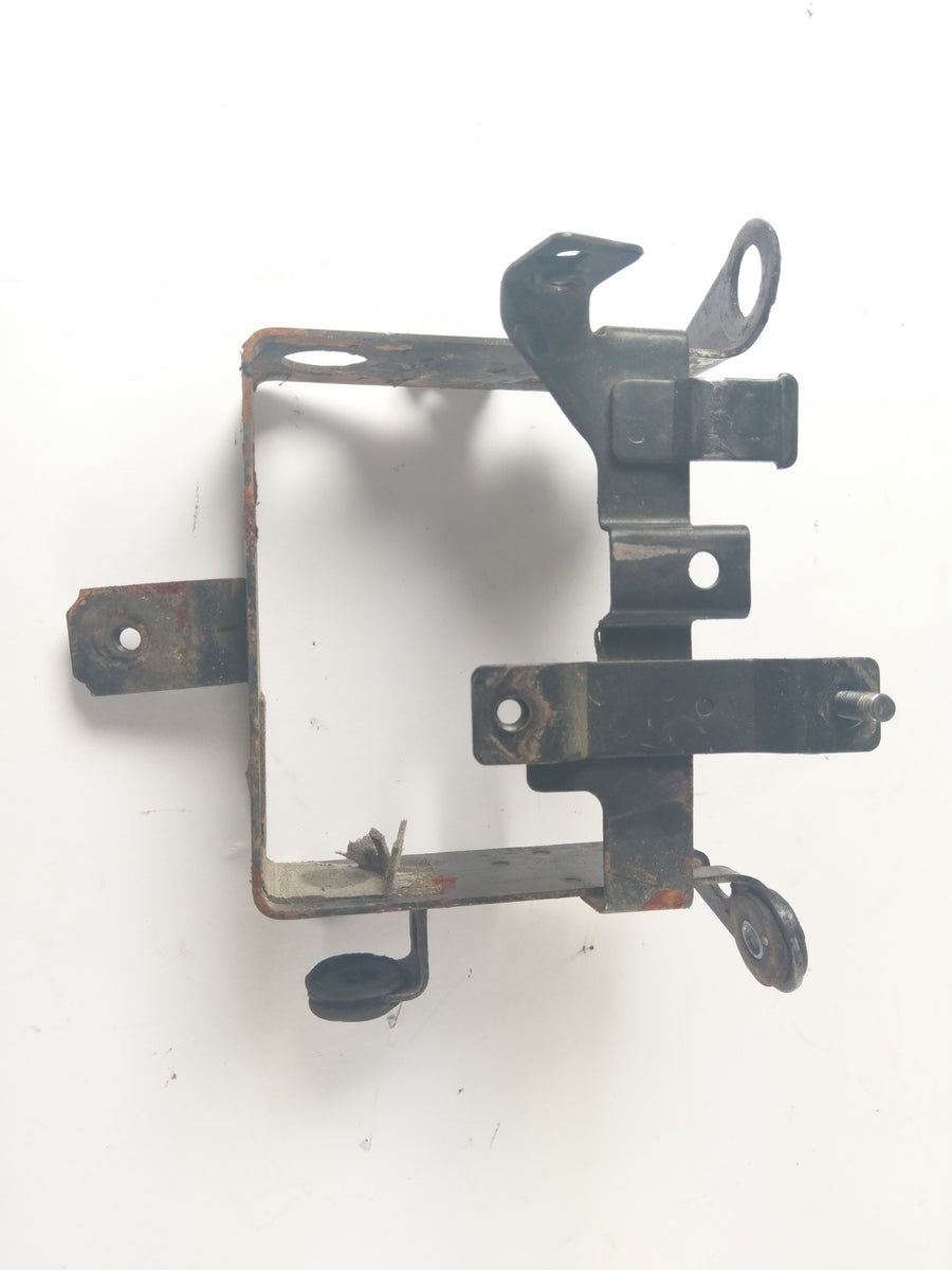 Suzuki DR 650 SP42B - Battery box