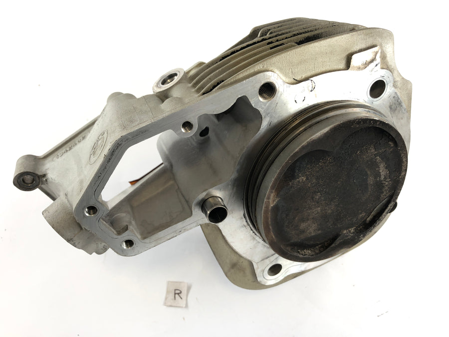 BMW R 1100 R Type 259 [1999] - Cylinder with piston right