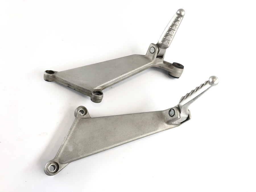 Aprilia Mille RSV 1000 ME [1999] - Passenger footrests with holder set