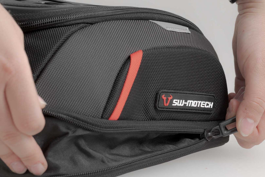 [SW-MOTECH] - PRO Daypack magnetic tank bag 6-9 l – picture 6