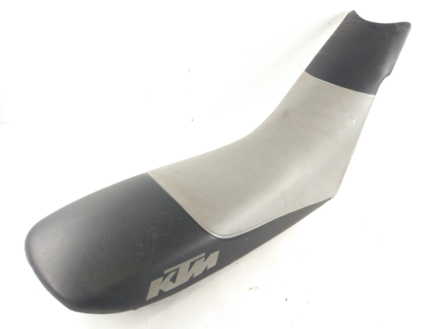 KTM LC4 640 [1999] - Seat