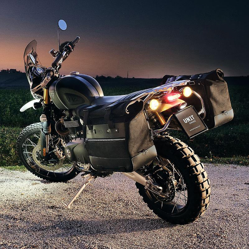 BMW R 12 G/S [2025-2026] - Paar Cult-Seitentaschen aus Spaltleder 40L – 50L + Aluminiumplatte + BMW R12 G/S-Rahmen