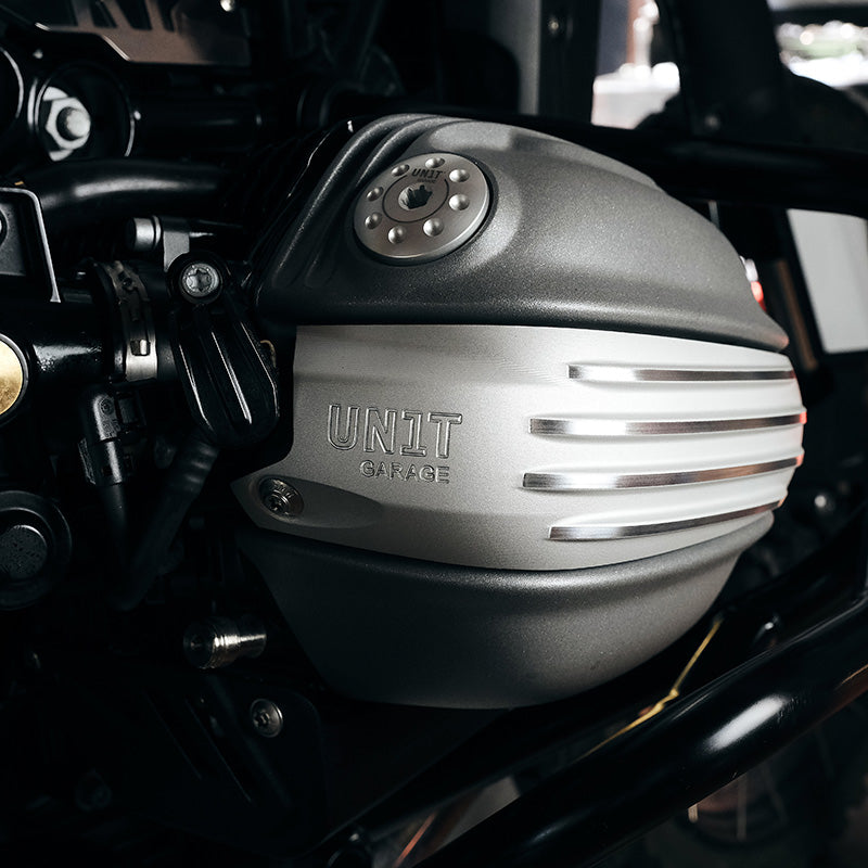 BMW R 12 [2024-2026] - Paar silberne Zündspulenschützer für