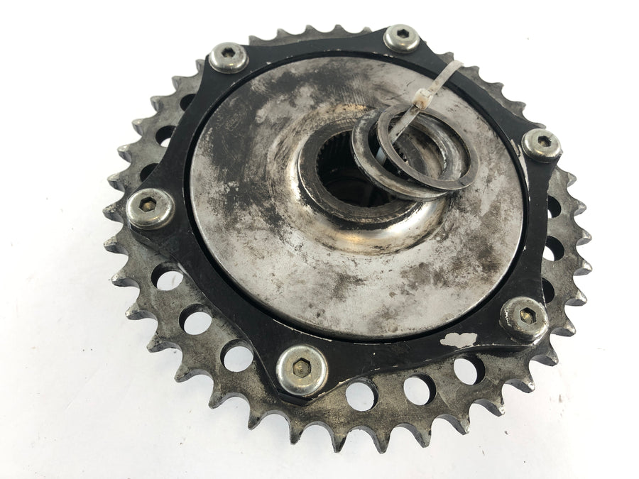Triumph Speed Triple 1050 515NJ [2005] - Kettenradträger mit Kettenrad