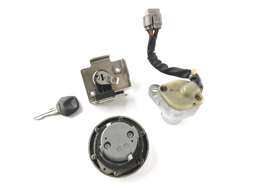 Suzuki VZ 1500 WVCU [2011] - Lock set ignition lock locking system tank cap kit