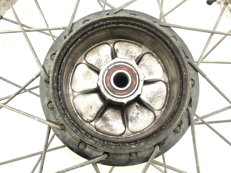 Yamaha XT 350 3YT / 55V [1990] - rear wheel wheel rim with chain wheel at the back