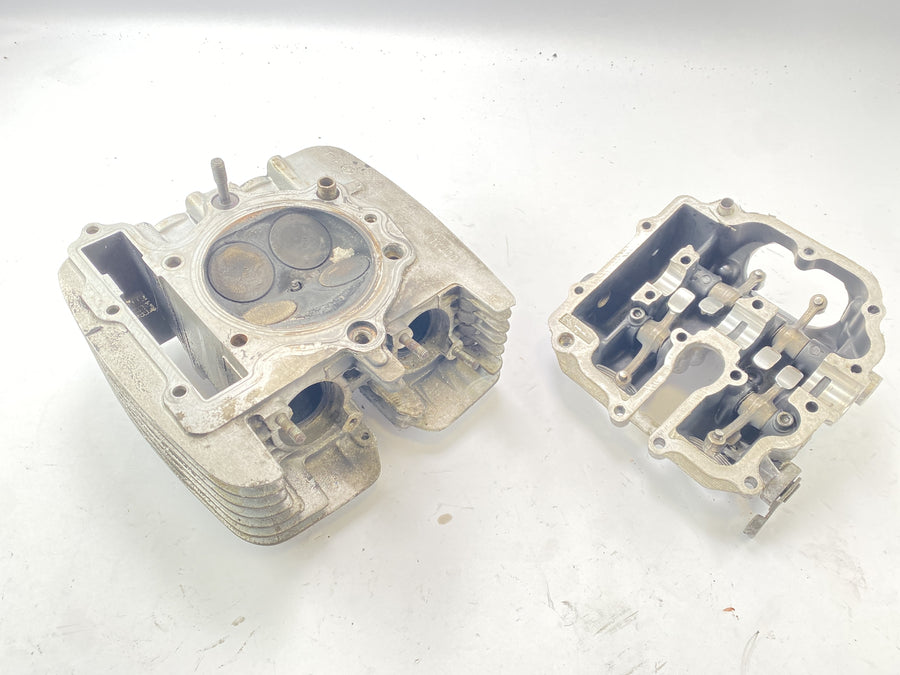 Yamaha XT 600 Z Ténéré 1VJ [1986] - cylinder head