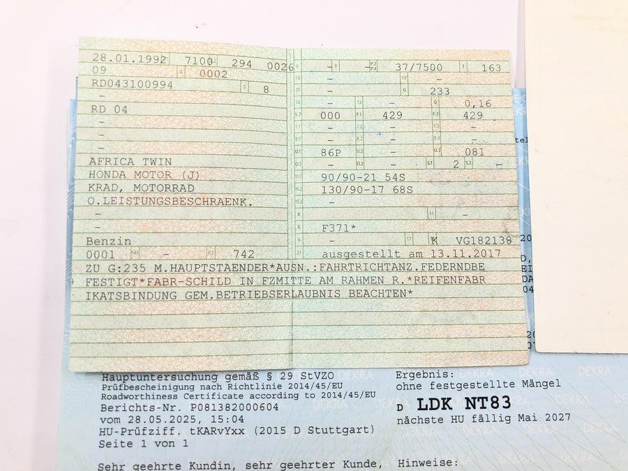 Honda XRV 750 Africa Twin RD04 [1992] - Rahmen Hauptrahmen mit Fahrzeugpapiere